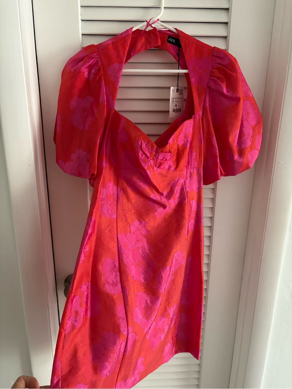 Zara Pink and Red Floral Puff-Sleeve Tunic Top
